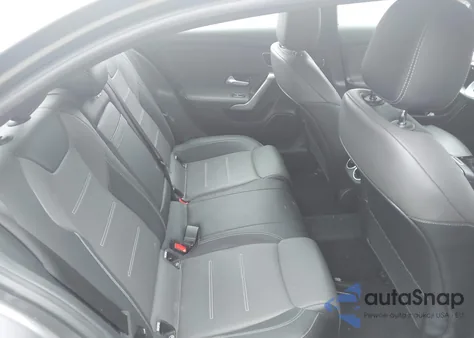 2019 Mercedes-Benz A 220 4Matic z USA, uszkodzony, nr VIN WDD3G4FB7KW002276